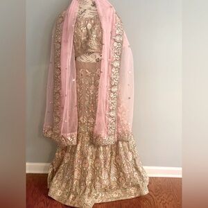 Elegant Bridal Lehenga Choli Peach/Pink